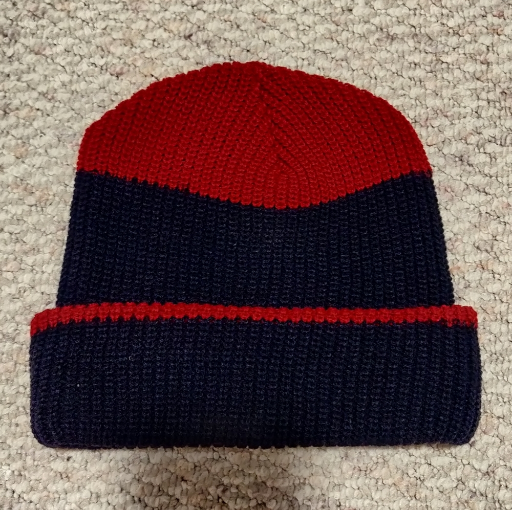 Winter hat - Picture 1 of 4